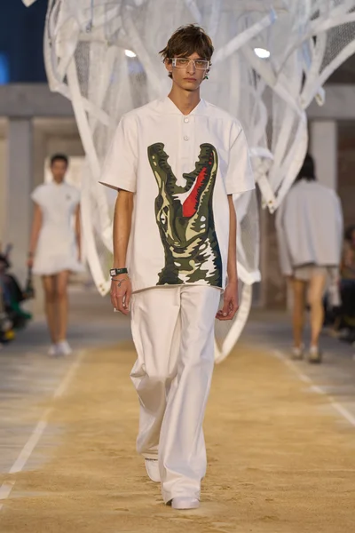 Look 23